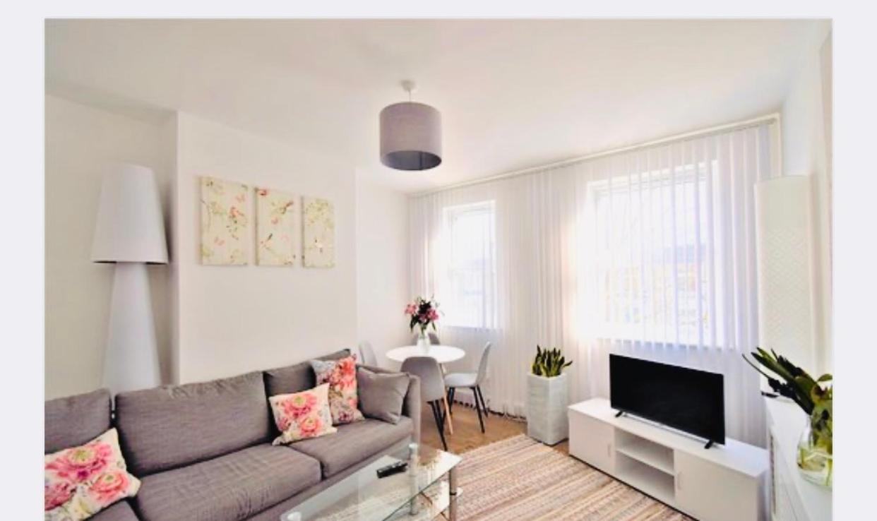 Super location 1min from metro 10min from Camden Londres Exterior foto