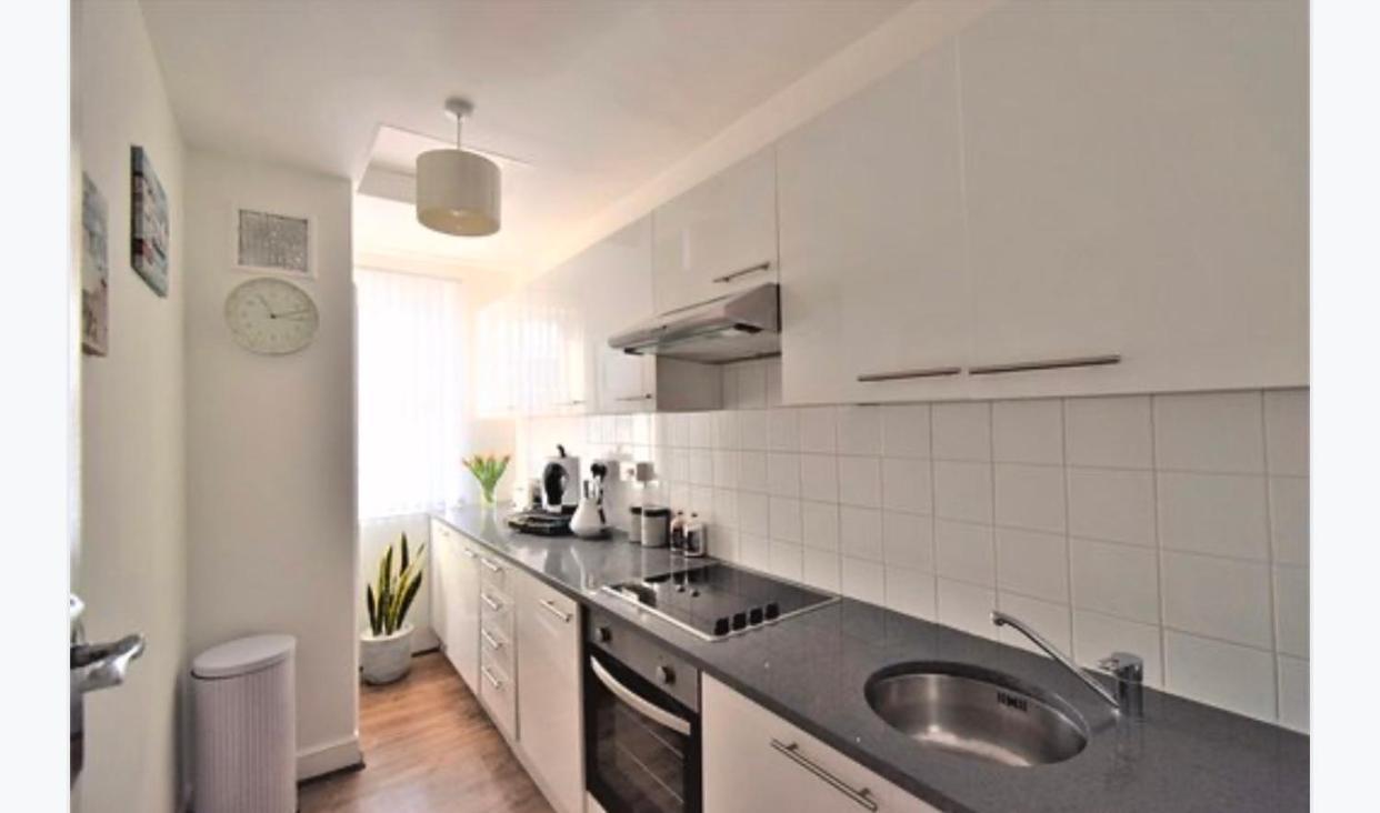 Super location 1min from metro 10min from Camden Londres Exterior foto